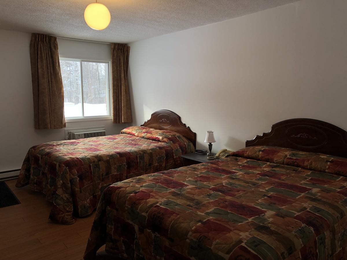 Motel Bryson ภายนอก รูปภาพ